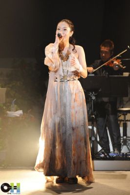 Wakana
After Eden Live 2012
from Oh-News
Keywords: after eden live 2012 kalafina wakana