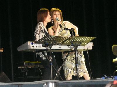 AniMagic 2003
Yuki Kajiura (left) and Kaori Nishina (right), performing at AniMagic 2003 in Germany.
Keywords: Yuki Kajiura Kaori Nishina AniMagic Fiction