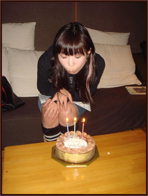 Yuriko's Birthday
From Kalafina Special Site, Yuriko Kaida celebrates her birthday during a recording session.
Keywords: Yuriko Kaida Kalafina