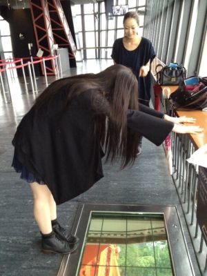 Kalafina Blog 2012.07.24
frightened Hikaru at Tokyo Tower ^^

ã“ã‚ŒãŒHikaruã®é™ç•Œã ãƒ¼!!
This is the limit of Hikaru!!
Keywords: kalafina blog 2012 2012.07.24 hikaru tokyo tower
